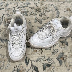 As is- good shape Women’s sz 8.5 US